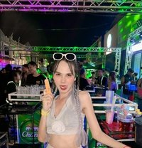 Frame Top Both Thailand - Transsexual escort in Doha