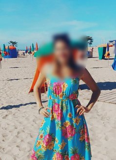 Francesca - puta in Pune Photo 1 of 3