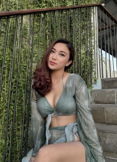 Francesca - escort in Jakarta Photo 3 of 6