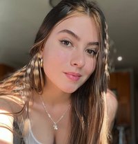 Franceska - puta in Singapore