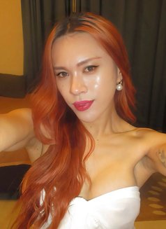 FrancheskaXL - Dominadora transexual in Dubai Photo 9 of 14