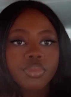 Francinah - puta in Cape Town Photo 1 of 2