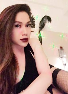 Francine DOM TOP TS - Transsexual escort in Manila Photo 10 of 15