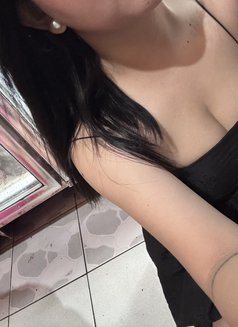 Francine - Acompañantes transexual in Manila Photo 2 of 3