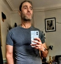 Frank - Male escort in Paris