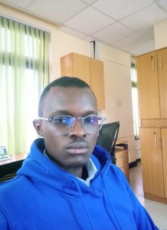 Frank - Male escort in Nairobi Photo 1 of 1