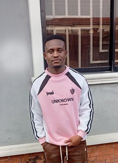 Frank Ruzzy - Acompañantes masculino in Port Harcourt Photo 3 of 3