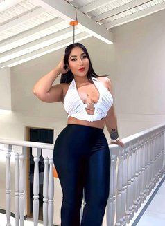 Franka - escort in Paris Photo 1 of 3