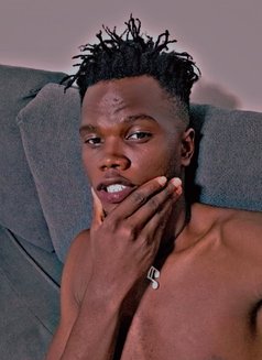 Frankly - Male escort in Nairobi Photo 13 of 17