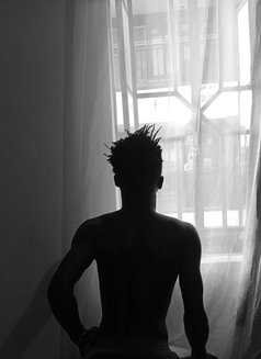 Frankly - Male escort in Nairobi Photo 17 of 17