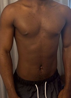 Freaky BBC - Male escort in Dubai Photo 5 of 5