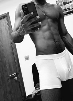 Freaky Big dick - Male escort in Dubai Photo 4 of 6