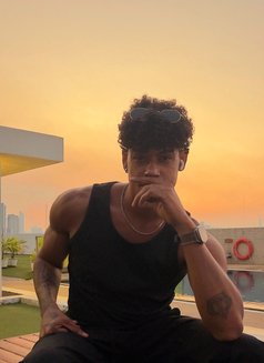 Fred23 Cmff - Male escort in Hong Kong Photo 2 of 8