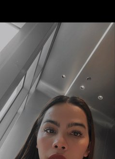 Freda - Acompañantes transexual in Makati City Photo 1 of 7