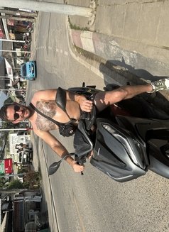 Freddie - Male escort in Bangkok Photo 2 of 7