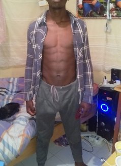 Freddie - Masajista in Nairobi Photo 6 of 9