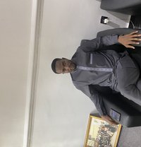Freddie - masseur in Abuja