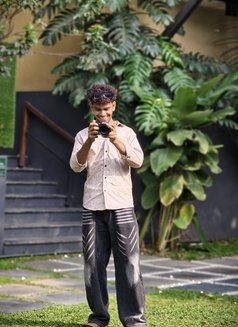 Fredy - Male escort in Kochi Photo 12 of 13