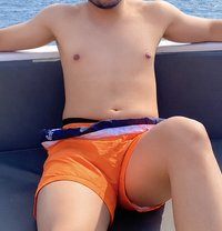 Free Ass for Dominant Ladies - Male escort in Cairo