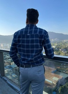 Free Bottom Call Boy for Couple - Acompañantes masculino in Mumbai Photo 3 of 3