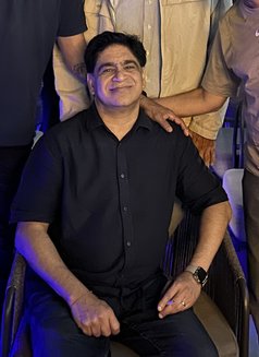 Girls Only-Meet Daddy 4 FREE-No Money - Male escort in Bangalore Photo 4 of 7