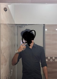 Free Free - Male escort in Kochi Photo 1 of 1