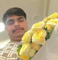 Free Ronny Call Boy - Male escort in Dubai