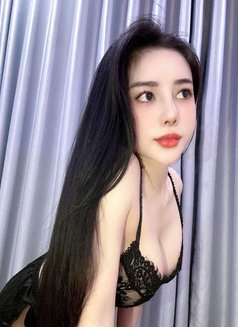 Free sensual massage for man with happy - escort in Nairobi Photo 7 of 7