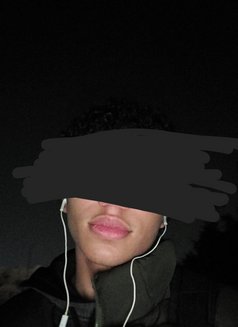 Free Sex - Male escort in Cairo Photo 1 of 2