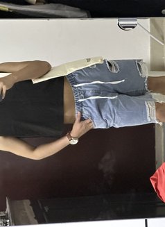 Freed - Acompañantes masculino in Al Ain Photo 7 of 7