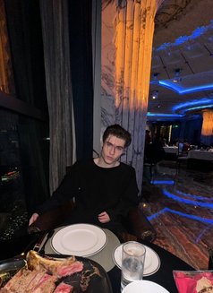 French Escort - Acompañantes masculino in Batumi Photo 9 of 15