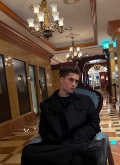 French Escort - Acompañantes masculino in Batumi Photo 5 of 15