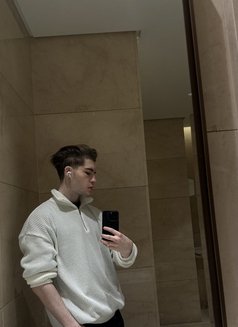 French Escort - Acompañantes masculino in Batumi Photo 13 of 15