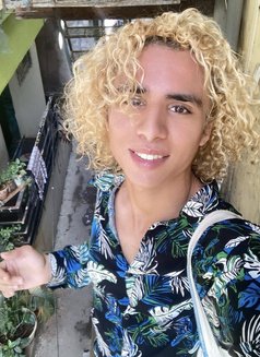 French in Mumbai - Male escort in Mumbai Photo 1 of 11
