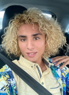 French in Mumbai - Male escort in Mumbai Photo 9 of 11