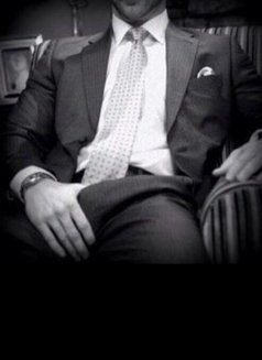 French Master - Dominador masculino in Kuala Lumpur Photo 1 of 4