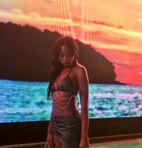 French Tiara - escort in Seoul