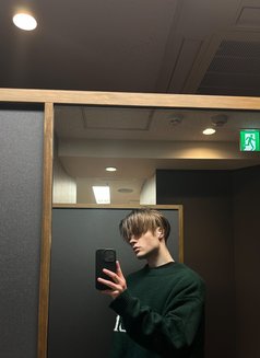 French White Men - Male escort in Paris Photo 1 of 6