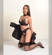 FRESH COCK BY 18 YEARS OLD - Transsexual escort in New Delhi Photo 16 of 20
