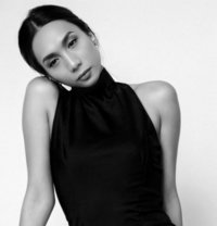 MODEL TYPE FRESH CUMMER AVAILABLE NOW - Transsexual escort in Colombo Photo 18 of 30