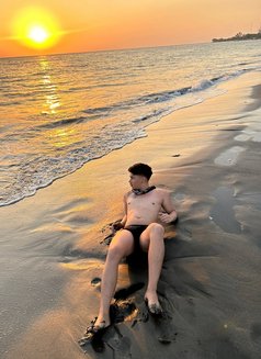 Fresh/Handsome Escort Isaac - Male escort in Makati City Photo 14 of 18