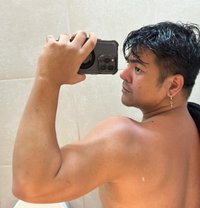 Fresh Single Dad in Town! - Male escort in Manila
