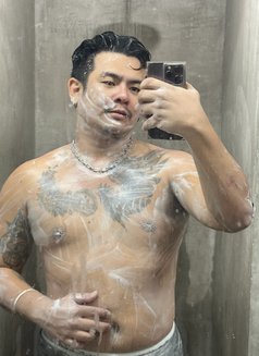 Fresh Single Dad in Town! - Male escort in Manila Photo 12 of 18