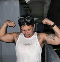 Fresh Single Dad in Town! - Male escort in Manila