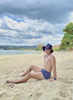 Fresh/Young & Innocent w/ Big Cock - Male escort in Makati City Photo 3 of 8