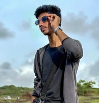 Male Escort in South Goa - Acompañantes masculino in Margao