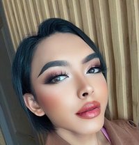 Freshy - Transsexual escort in Abu Dhabi