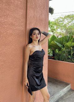 FREYA BEST DEEPTHROAT IN SEMINYAK - puta in Bali Photo 1 of 12