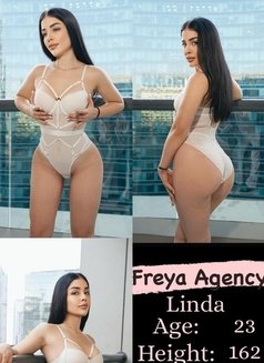 Freya Models - Agencia de putas in Dubai Photo 8 of 24