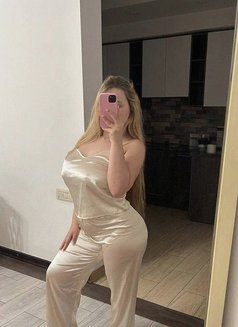 Freya - escort in Dubai Photo 5 of 11